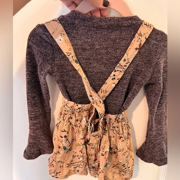 Super cute baby suspender outfit - Picture 5 of 5